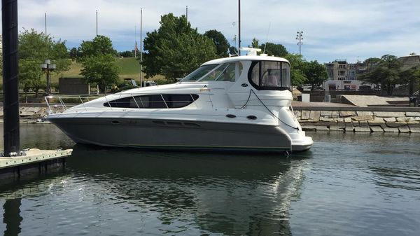 Sea Ray 40 Motor Yacht