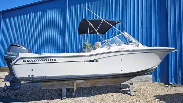 Grady-White Freedom 255