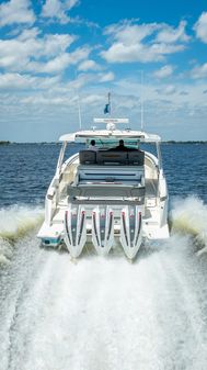 Tiara Sport 43 LS image