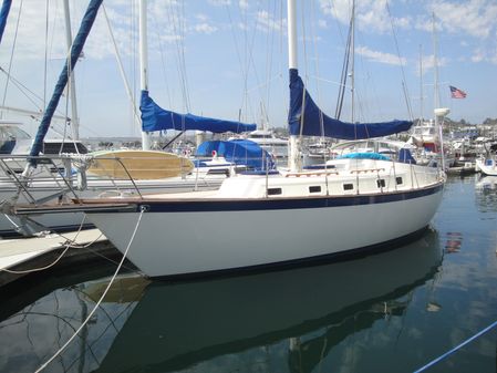 Endeavour 37 Sloop image