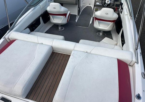 Regal 2100-BOWRIDER image