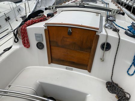 Pearson 34 image