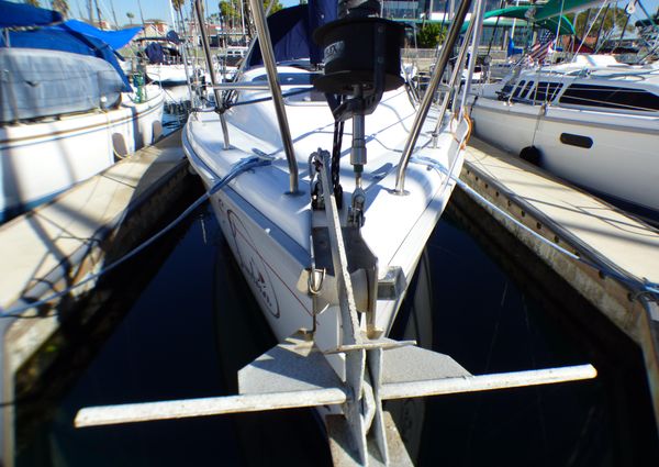 Hunter 34 image