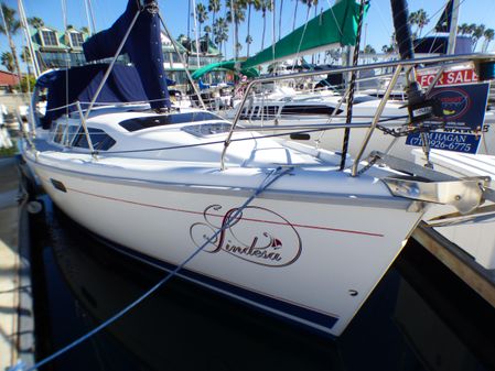 Hunter 34 image