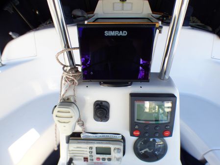 Hunter 34 image