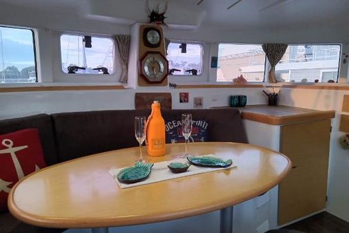 Lagoon 380 image
