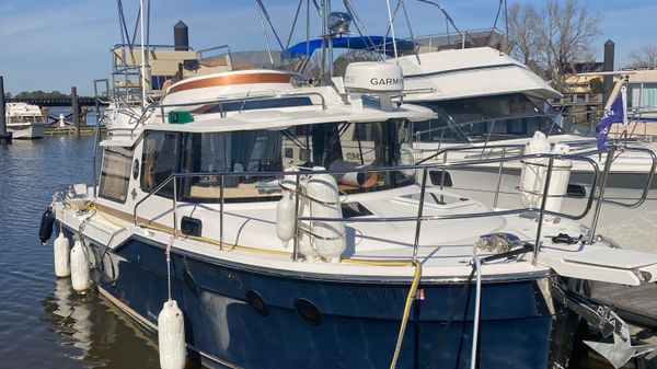 Ranger Tugs R-29 CB LUXURY EDITION
