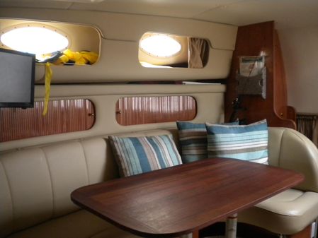 Rinker 342 Fiesta Vee image