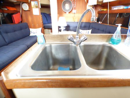 Catalina 34 image