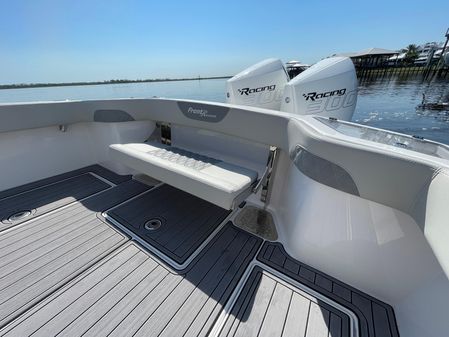 Front Runner 26 Center Console image