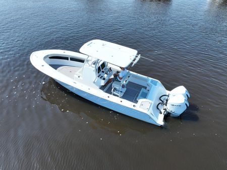 Front Runner 26 Center Console image