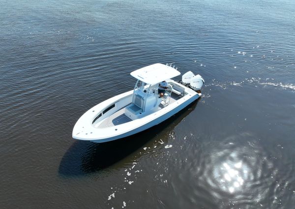 Front Runner 26 Center Console image