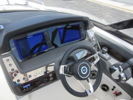Chaparral 317 SSX image