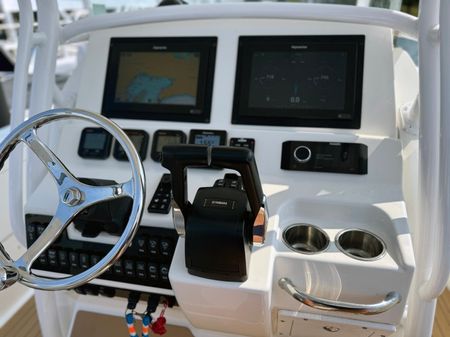 Edgewater 318 Center Console image