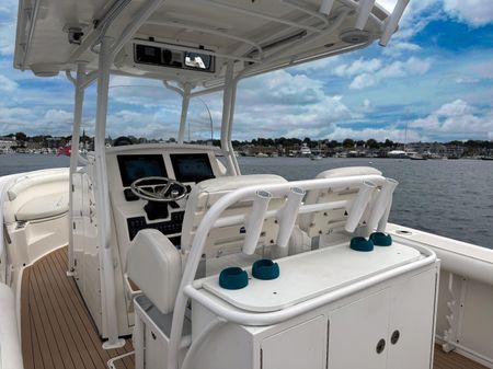 Edgewater 318 Center Console image