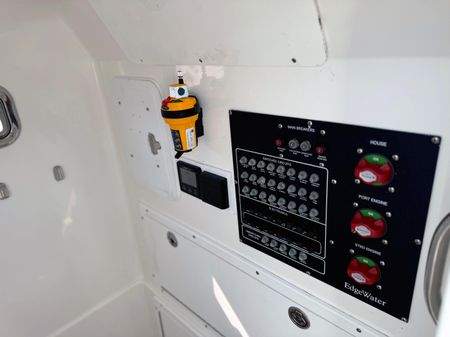 Edgewater 318 Center Console image