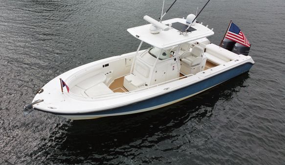 Edgewater 318 Center Console image