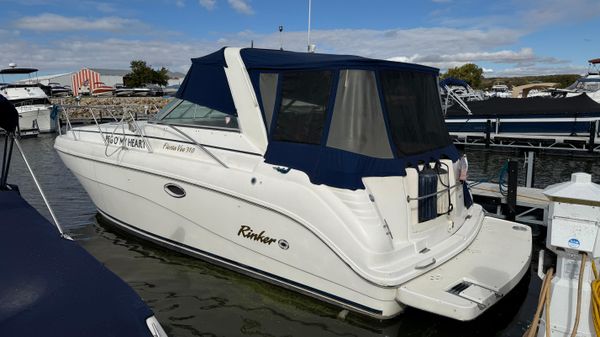 Rinker 310 Fiesta Vee 