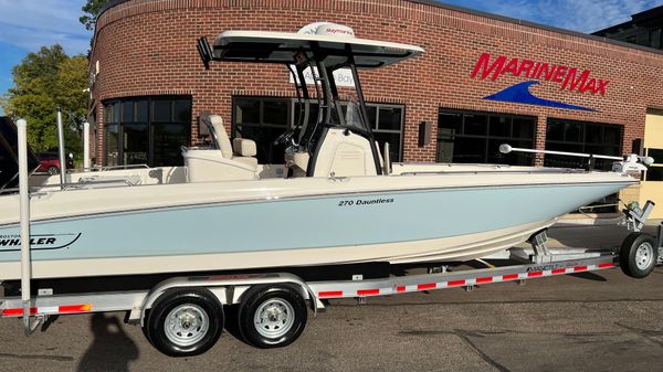 Boston Whaler 270 Dauntless
