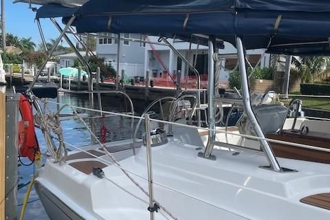 Hunter 50 Aft Cockpit image