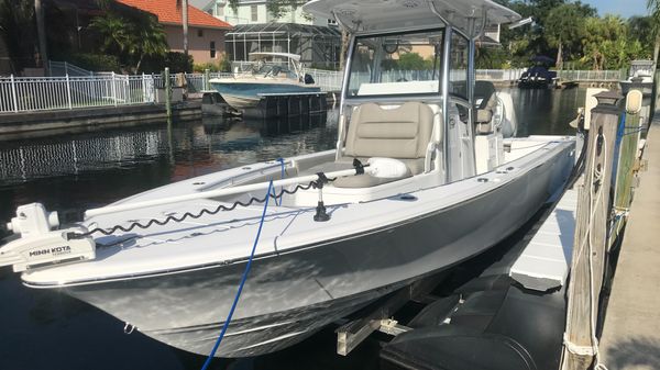 Sportsman Masters 267OE Bay Boat
