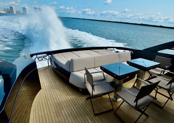 Pershing 70 image