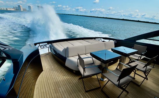 Pershing 70 image