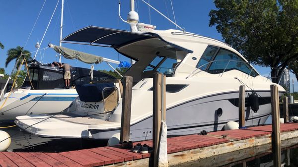 Sea Ray 350 Sundancer Coupe