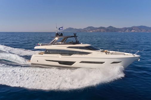 Ferretti Yachts 780 image