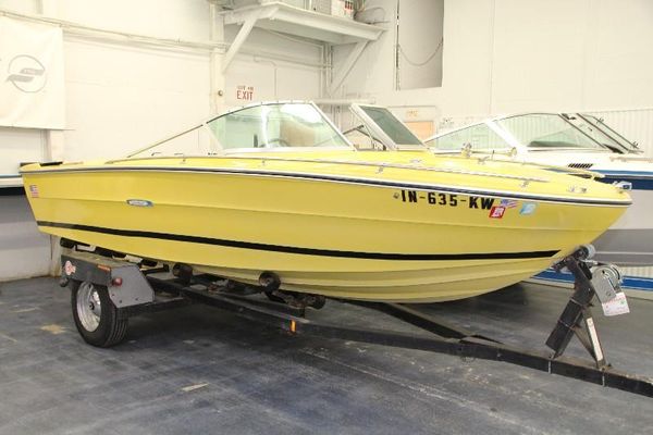 Sea Ray SRV 180 Closed Bow - main image
