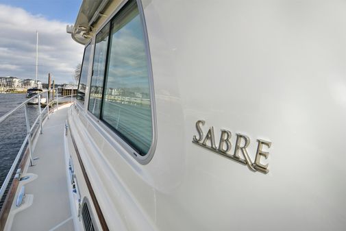 Sabre 48 Salon Express image