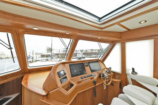 Sabre 48 Salon Express image