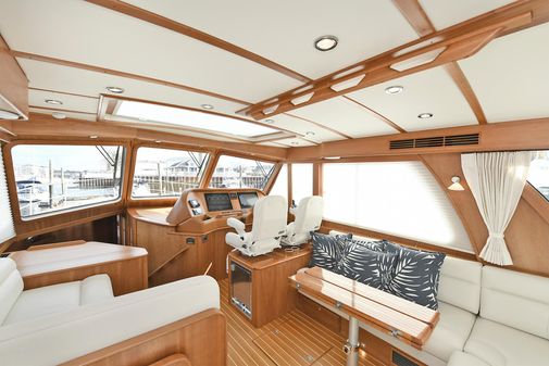 Sabre 48 Salon Express image