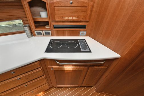 Sabre 48 Salon Express image