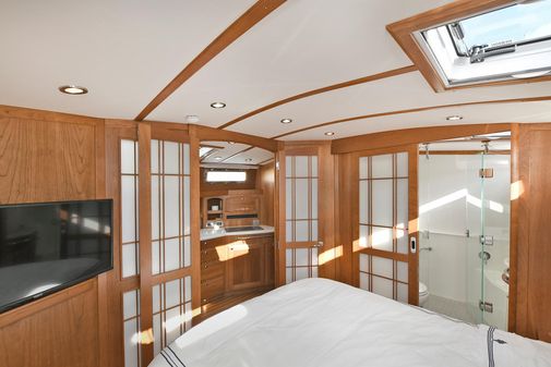 Sabre 48 Salon Express image