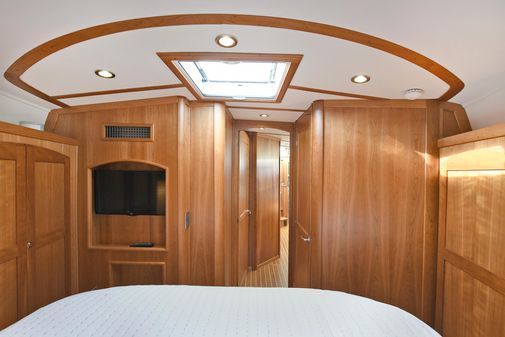 Sabre 48 Salon Express image