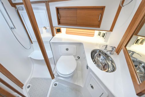 Sabre 48 Salon Express image