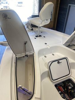 Sea Pro 228 Bay image