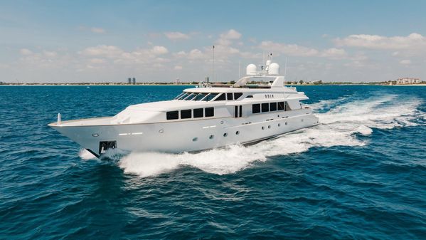 Trinity Yachts Raised Pilothouse image