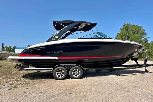 Regal 2800-BOWRIDER image