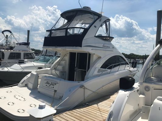Sea Ray 360 Flybridge - main image