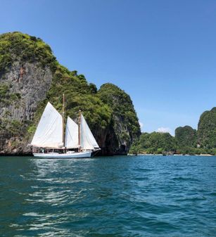 Custom 1906 classic schooner image