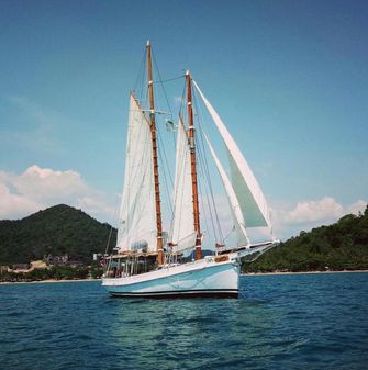 Custom 1906 classic schooner image