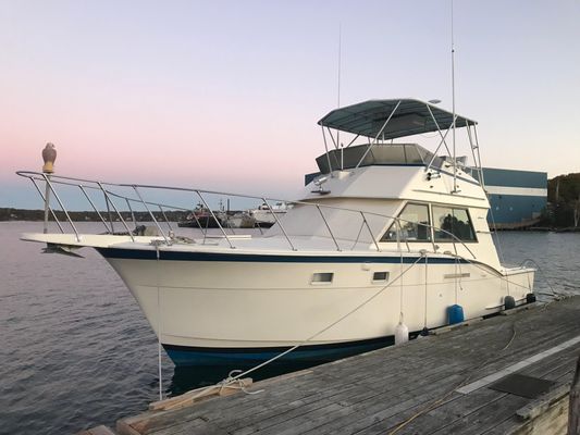 Hatteras 37-CONVERTIBLE - main image