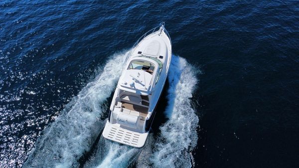 Tiara Yachts 4500 Sovran image