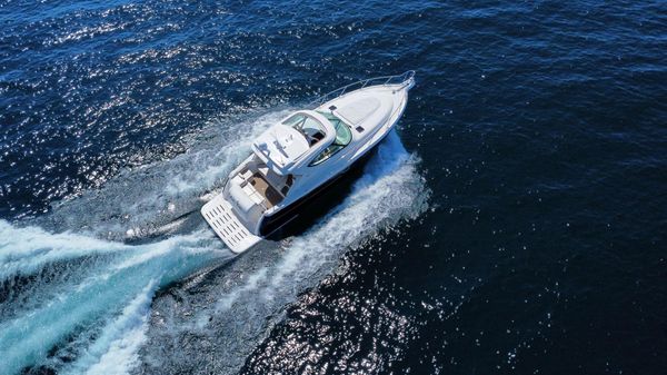 Tiara Yachts 4500 Sovran image