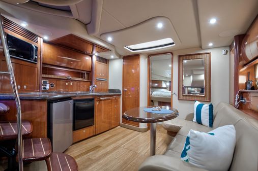 Sea Ray 390 Sundancer image