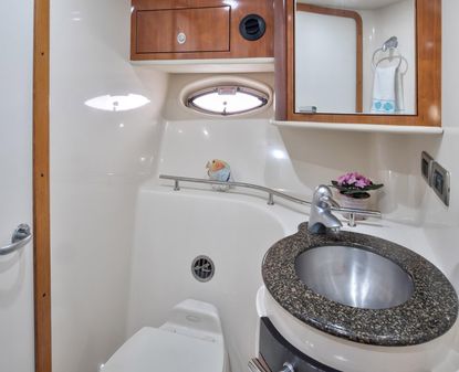 Sea Ray 390 Sundancer image