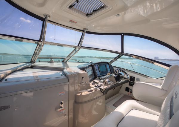 Sea Ray 390 Sundancer image