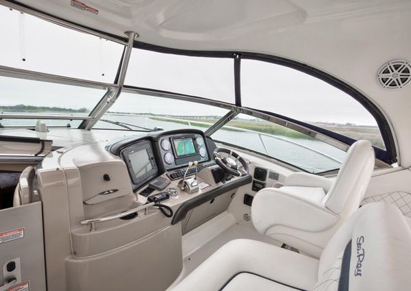 Sea Ray 390 Sundancer image